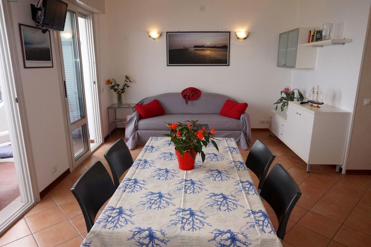 Colorado Lignano Apartment Lignano Sabbiadoro Ngoại thất bức ảnh